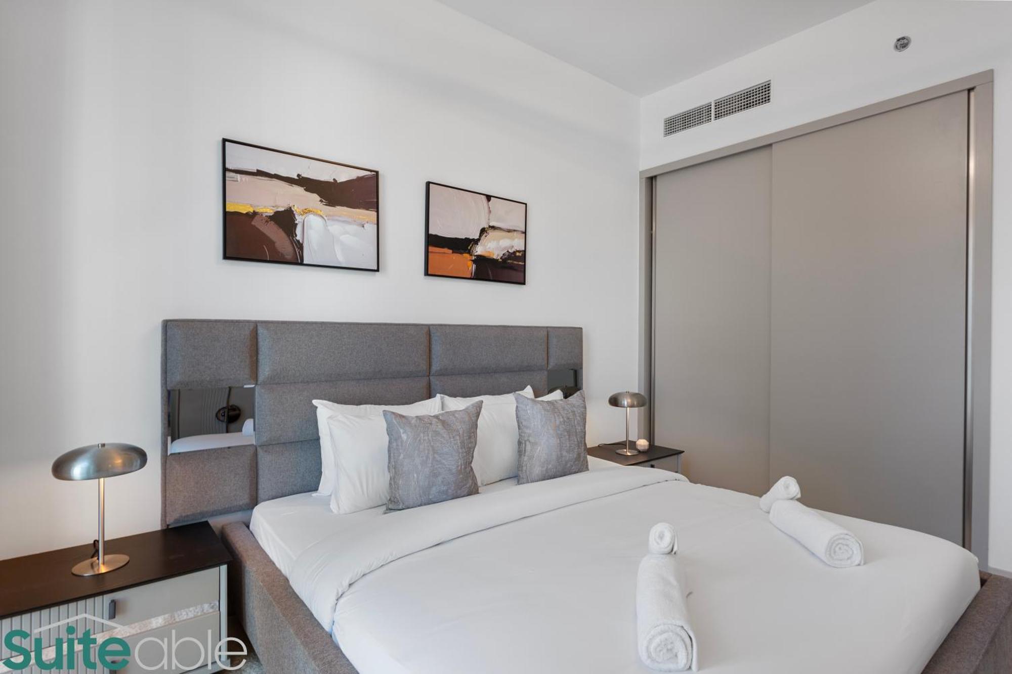 Apartment Serene Sea View Unit In Iconic Emaar Beachfront *