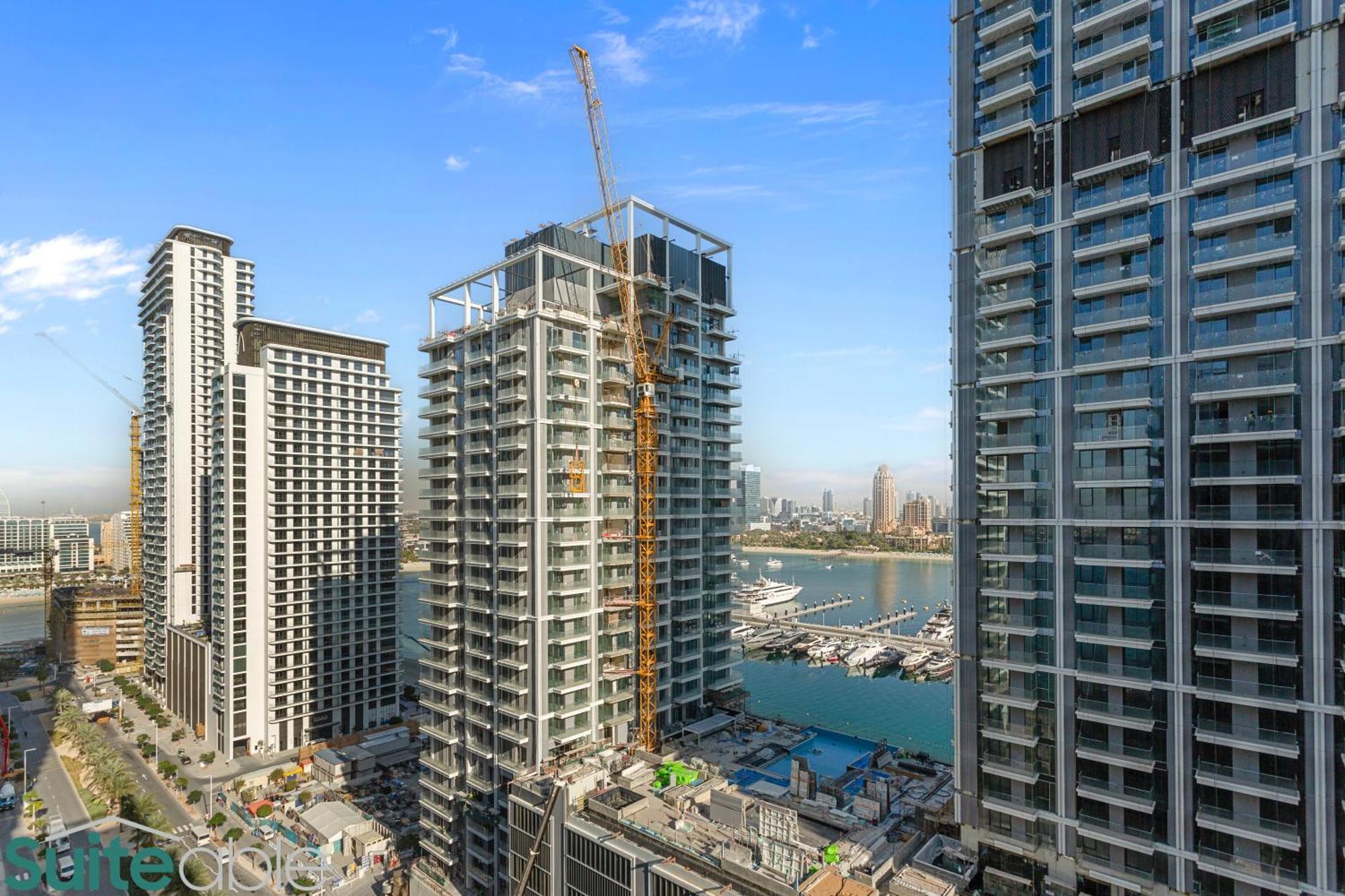 Serene Sea View Unit In Iconic Emaar Beachfront Apartment